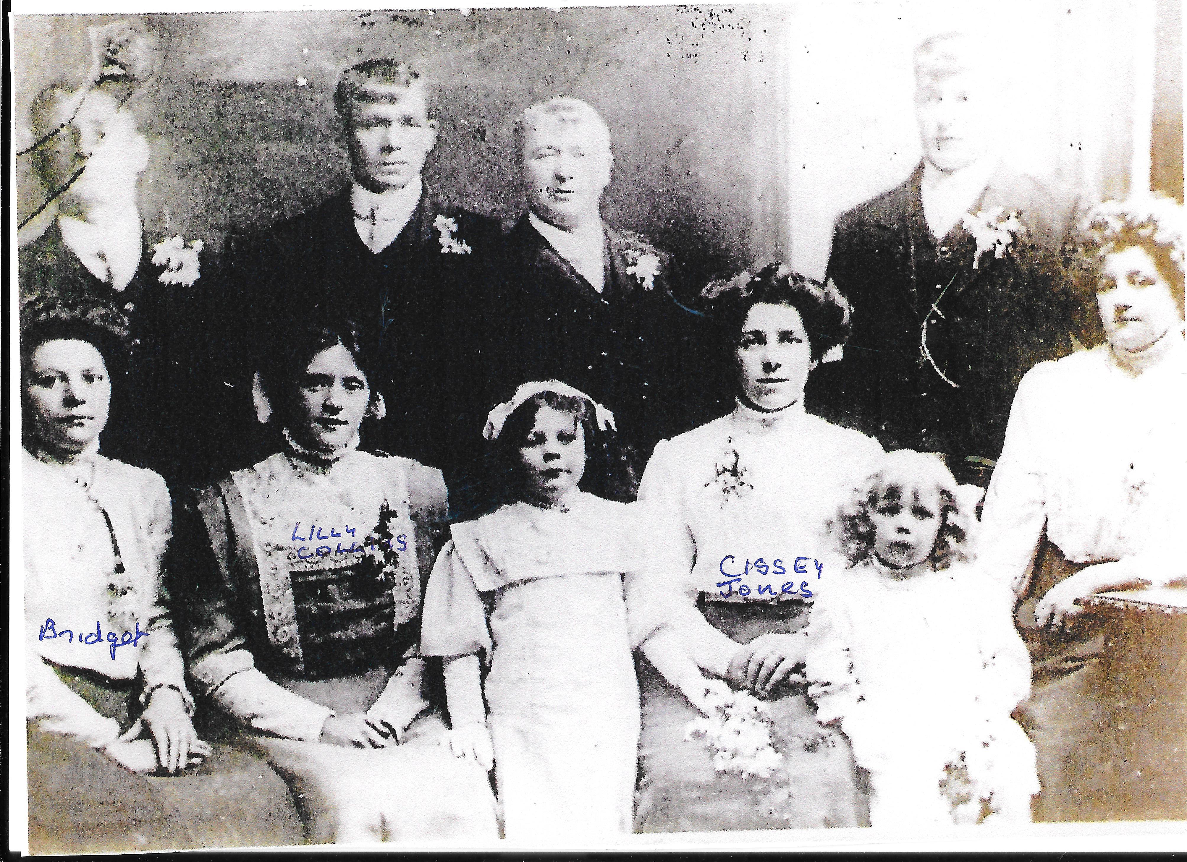 Group photo showing Lilly Collins and Cissey Jones